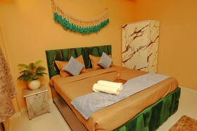 Roomshala Manya Residency