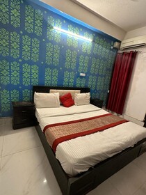 Roomshala Silver Key