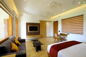 Sahib Farms & Resorts