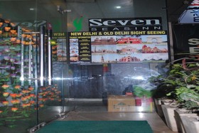 Seven Seas Inn