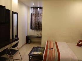 Seven Seas Inn