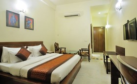 Hotel Shanti Villa