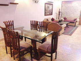 Skylink Suites & Apartments