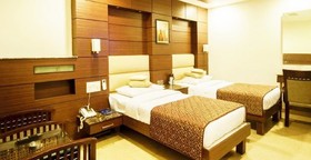 Admire Suites by FabHotel