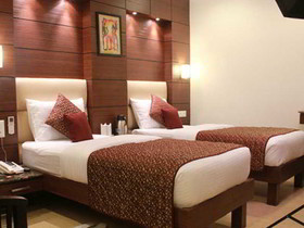 Admire Suites by FabHotel