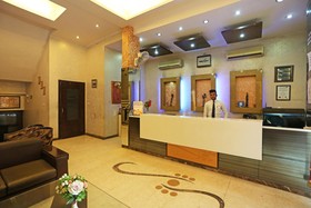 Star Plaza