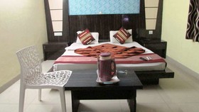 Surya Plaza Hotel