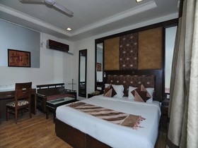 The Grand Hotel Boutique
