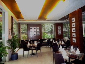 Udman Hotel Panchshila Park