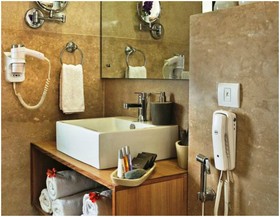 Udman Hotel Panchshila Park