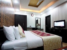 Hotel Elegant International by OYO