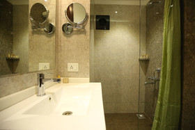 The IC's Hotel