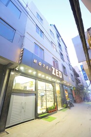 Zed Hotel