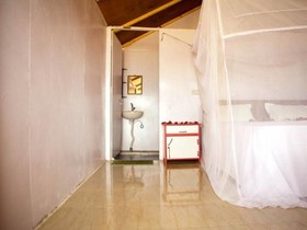 Madhu Beach Huts