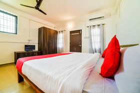 OYO 25002 Agonda Seaview