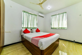 OYO 25002 Agonda Seaview