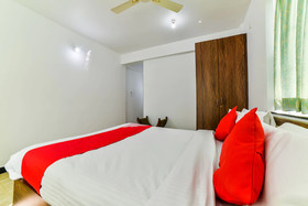 OYO 25002 Agonda Seaview