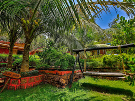 Curlies Zulu Land by OYO Rooms