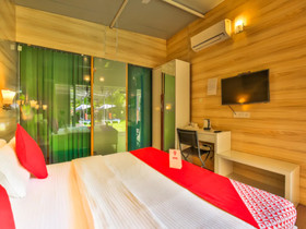 Curlies Zulu Land by OYO Rooms