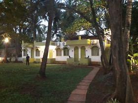 Dhuni Resort