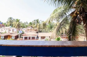 Goroomgo Bluewhale Hostel Goa