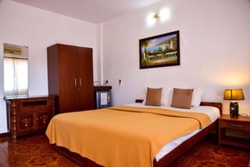 La Vaiencia Beach Resort