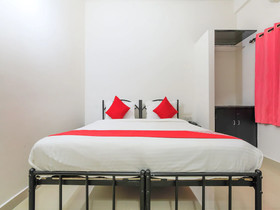 Hotel Irize Emerald by OYO Rooms