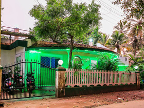 Hotel Irize Emerald by OYO Rooms