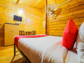 OYO 24352 Irize Beach Resort