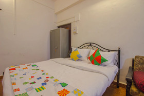 OYO Home 16070 Decent Studio