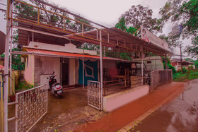 OYO Home 16070 Decent Studio