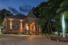 The Ocean Pearl Escape