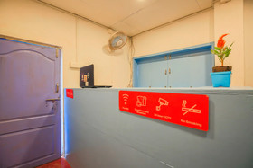 The Spot Bar Hotel by OYO Rooms