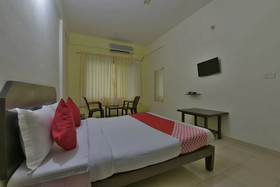 Om Guest House by OYO Rooms