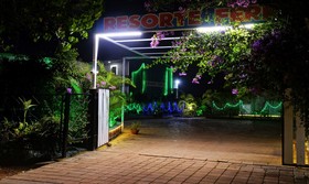 Treebo Trend Resorte Ferro