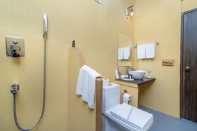 Amadi Beach Front Resort