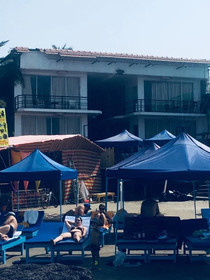 Royal Boomerang Beach Resort