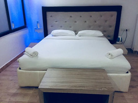 Royal Boomerang Beach Resort