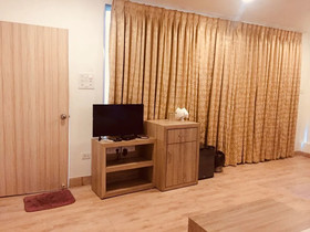 Royal Boomerang Beach Resort