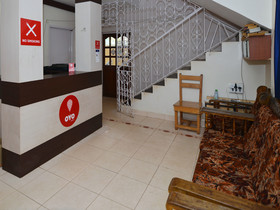 Angelina Guesthouse by OYO Rooms