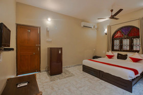 Baga Fantacia Beach Inn