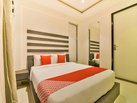 OYO 14676 Flagship Baga Alchemy Creek