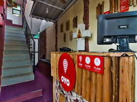 Porto De Vintage House by OYO