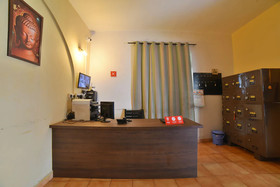 Reddy's Hotel by OYO Rooms