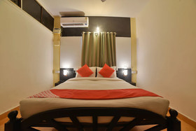 Reddy's Hotel by OYO Rooms