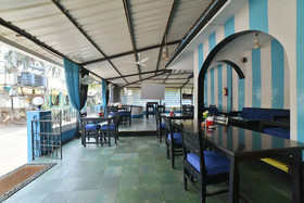 Reddy's Hotel by OYO Rooms