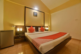 Reddy's Hotel by OYO Rooms