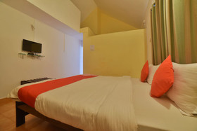 Reddy's Hotel by OYO Rooms