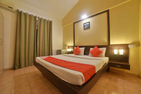 Reddy's Hotel by OYO Rooms