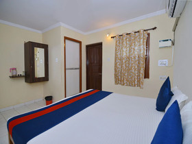 Traveller Guest House By OYO Rooms